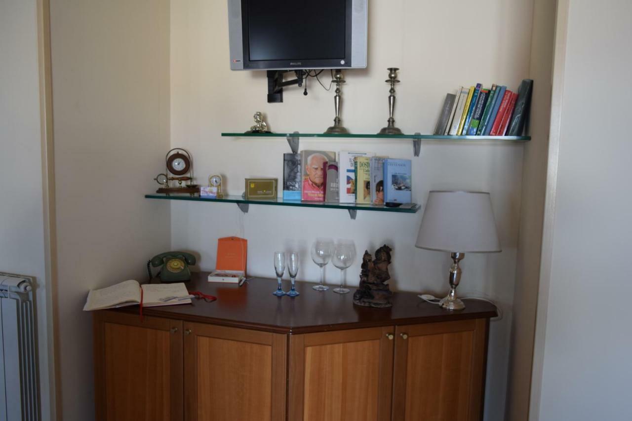 Bed &Breakfast Pinetamare Bed & Breakfast กัสเตลโวลตูร์โน ภายนอก รูปภาพ