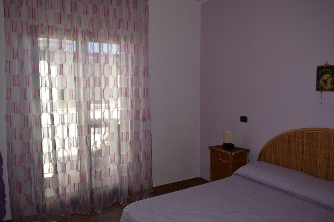 Bed &Breakfast Pinetamare Bed & Breakfast กัสเตลโวลตูร์โน ภายนอก รูปภาพ