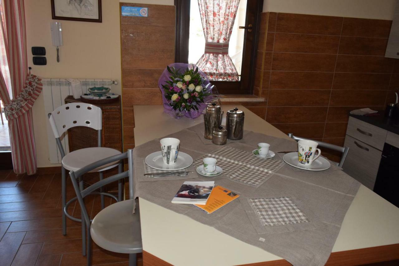 Bed &Breakfast Pinetamare Bed & Breakfast กัสเตลโวลตูร์โน ภายนอก รูปภาพ